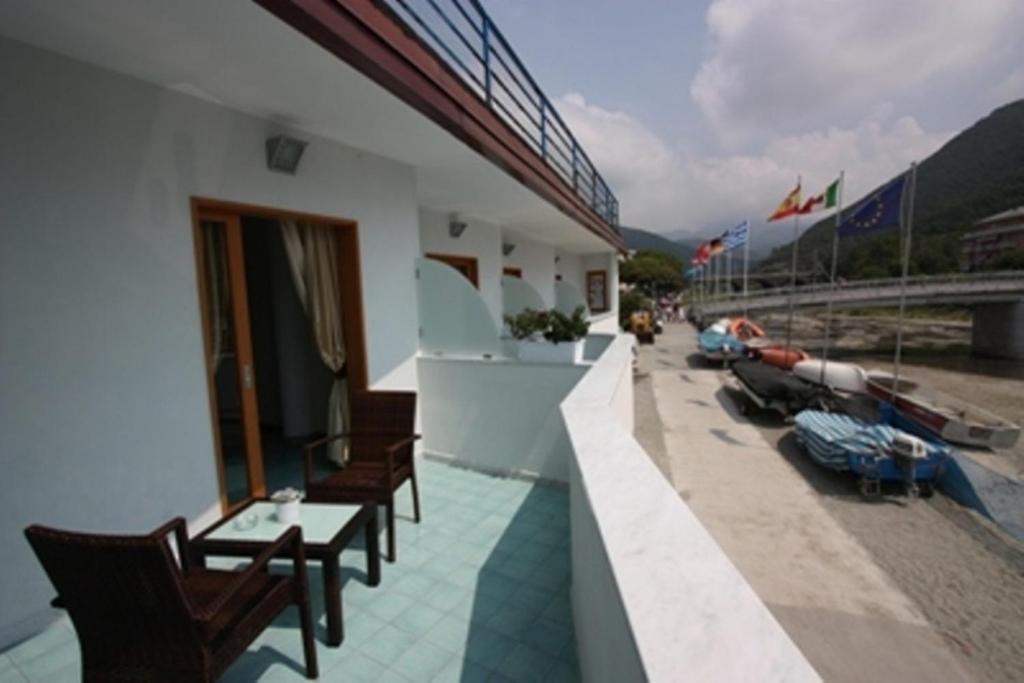 Hotel Bagni Arcobaleno Deiva Marina Rum bild